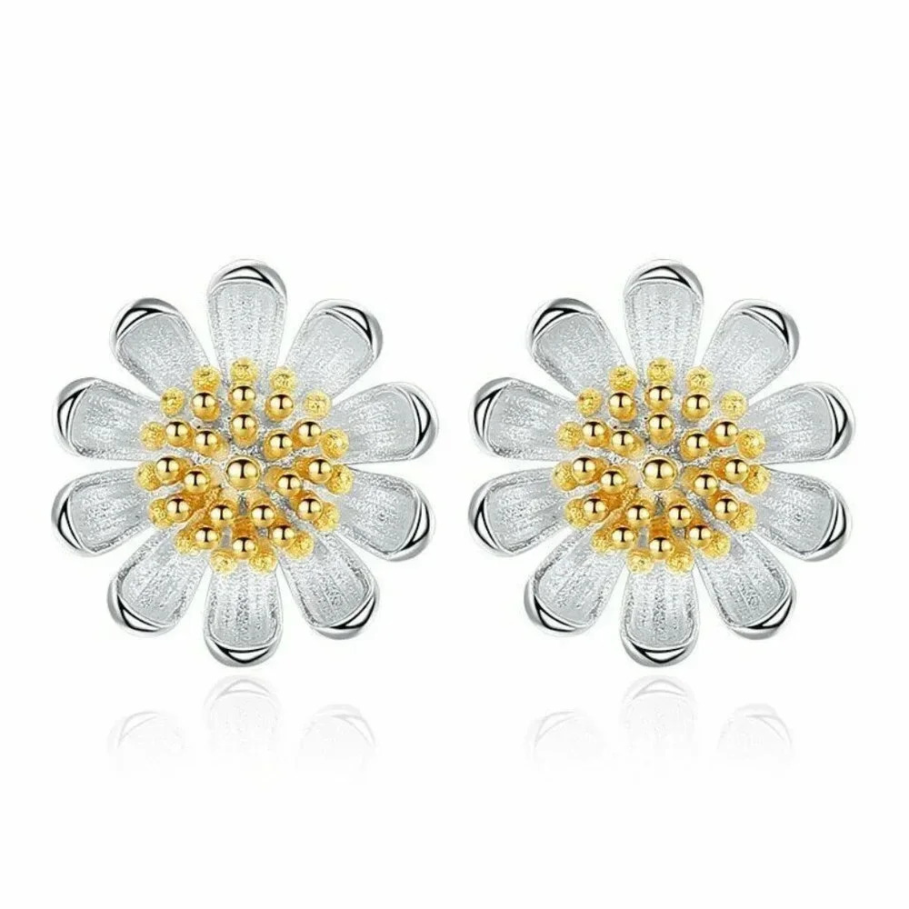925 Sterling Silver Daisy Flower Stud Earrings